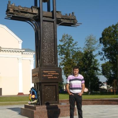 Антон Белоус